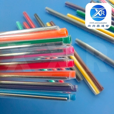 Tubi di plastica colorati che si riducono al calore